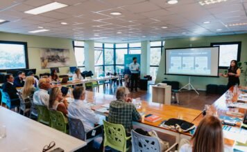 Más jóvenes, más territorio y más innovación: la hoja de ruta 2026–2028 de Junior Achievement Córdoba