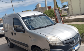 Desesperación en Córdoba: le robaron la camioneta con sus tres hijos adentro